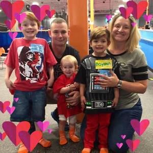 Meet your Posher, Asheley